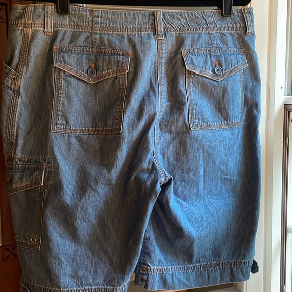 Jones New York Signature blue jeans cargo shorts - Picture 6 of 11